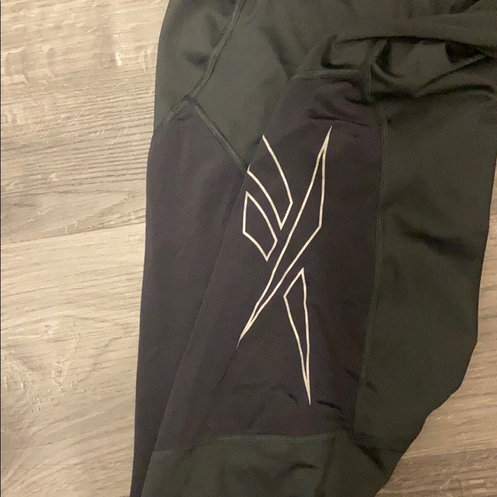 NWOT Reebok SpeedWick pants - Picture 3 of 4